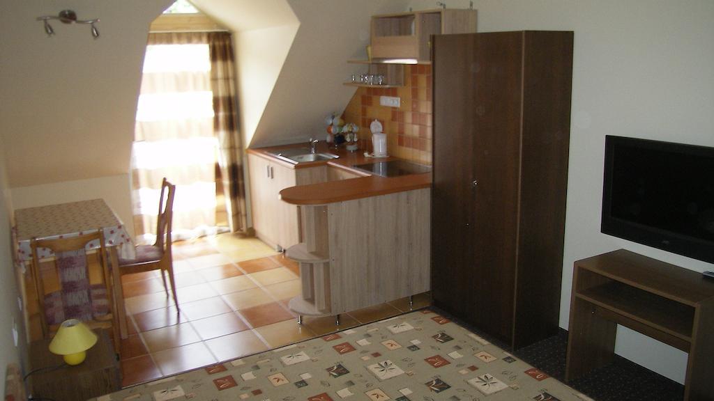 Palma Apartmanhaz Гаркань Екстер'єр фото